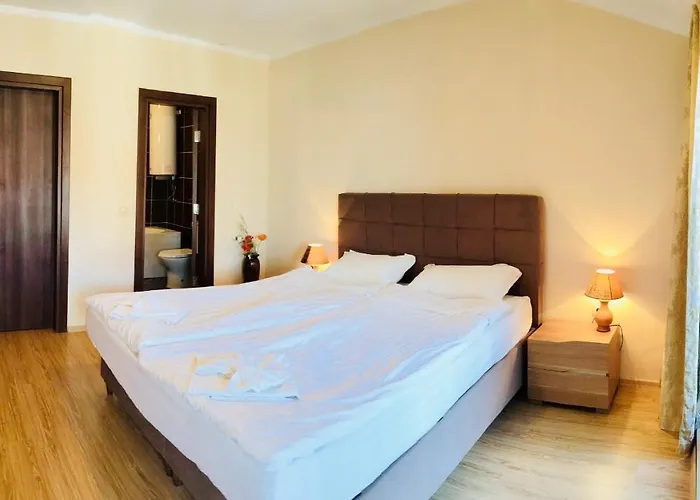 Chateau Del Marina Penthouses