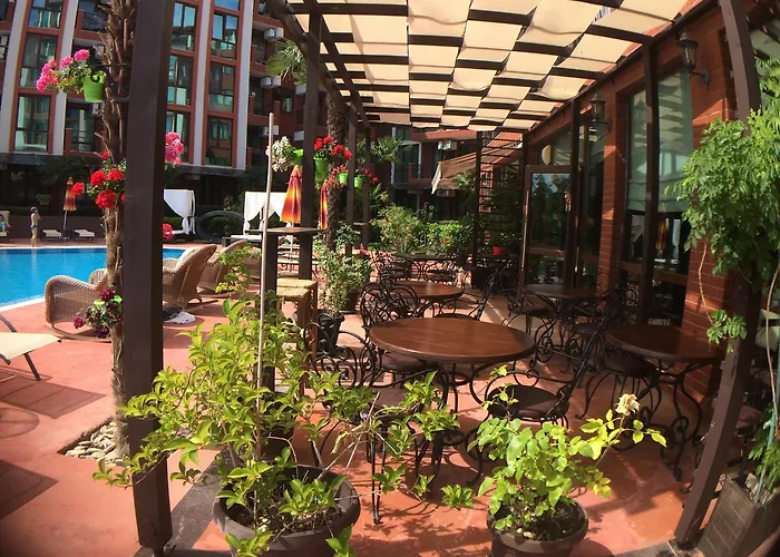 Chateau Del Marina Penthouses * ネセバル